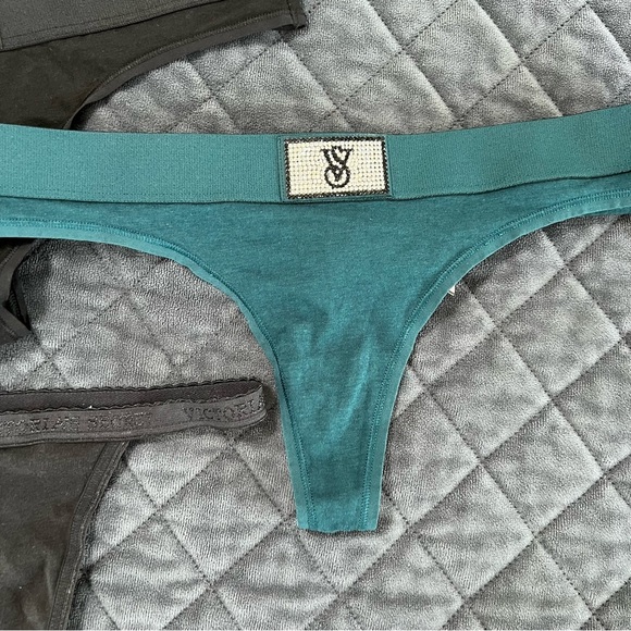 Victoria's Secret Thongs Womens Small Sexy Panties V String Rhinestones B13 - Picture 3 of 12